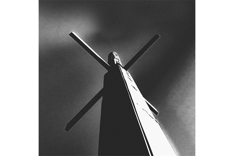 Fig. 11
Vista dal basso
del modello del monumento