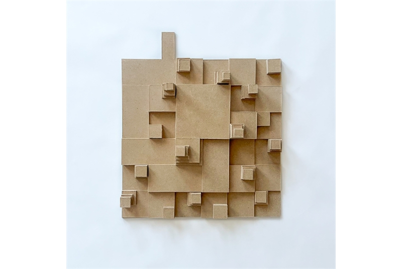 Fig. 8
Monument/memorial. Model
at 1:100 scale.