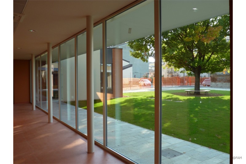 Fig. 3
A+C_Architettura e Città studio associato, Casa della Salute di Carpaneto Piacentino, Piacenza, 2017. Vista interna. Fig. 3
A+C_Architettura e Città studio associato, Casa della Salute di Carpaneto Piacentino, Piacenza, 2017. Vista interna.