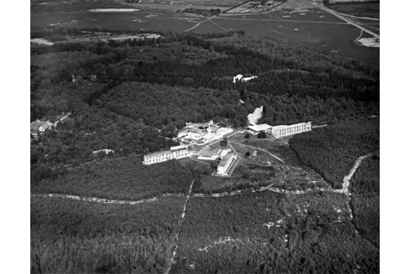 Fig. 87
- Jan Duiker, Sanatorio Zonnestraal a Hilversum, 1920-28 / Zonnestraal Sanatorium in Hilversum.
