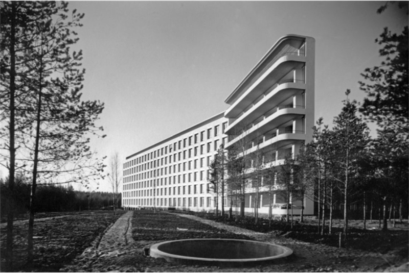 Fig. 93
- Alvar Aalto, Sanatorio di Paimio, 1929-33. Vista / Paimio Sanatorium. View.