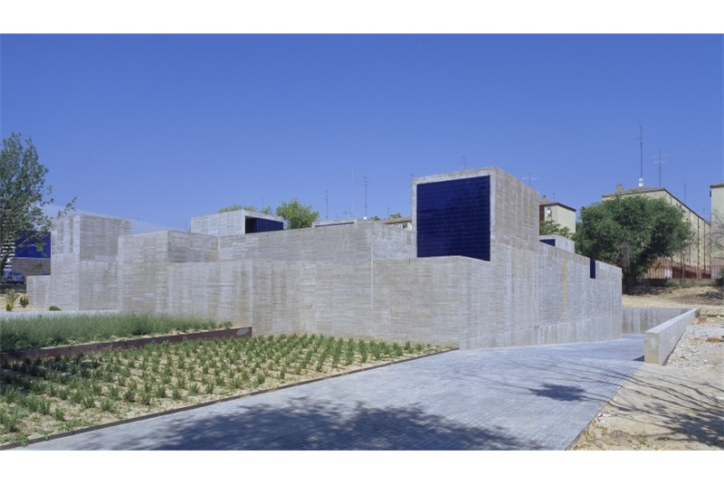 Fig. 3
estudio_entresitio, 3*1, Centri di assistenza sanitaria a Madrid, Centro sanitario di SanBlas 2005-07.
Photo credits: Roland Halbe.