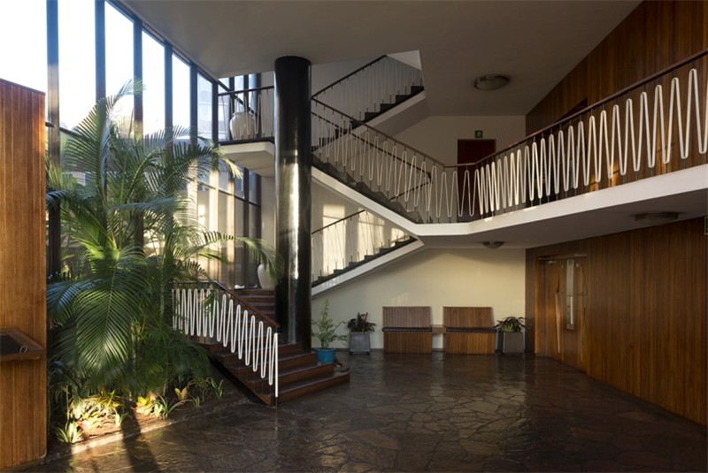 Fig. 5
Atrio d&rsquo;ingresso a doppia altezza,
Edificio Las Vegas, Durban
2023 (Angela Buckland).