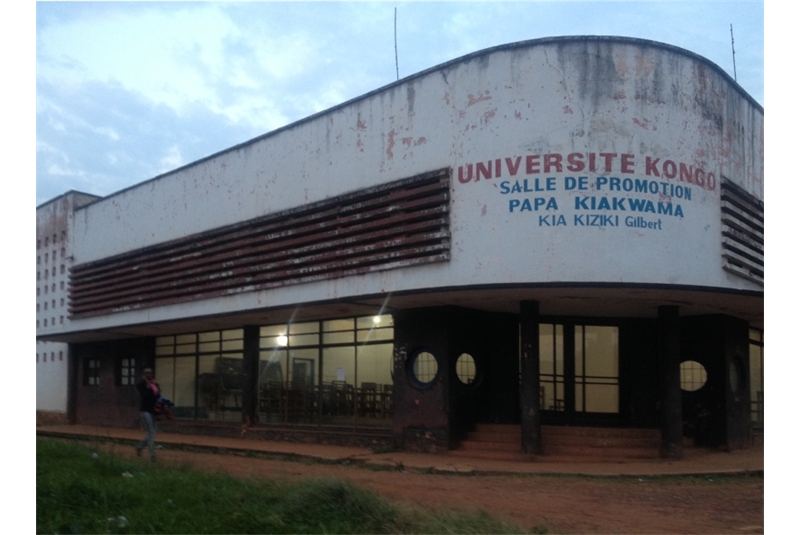 Fig. 4
Cinema di Mbanza Ngungu ora
sede dell’Università del Kongo,
Repubblica Democratica del
Congo. 2015 ©Manlio Michieletto. Fig. 4
Cinema di Mbanza Ngungu ora
sede dell’Università del Kongo,
Repubblica Democratica del
Congo. 2015 ©Manlio Michieletto.